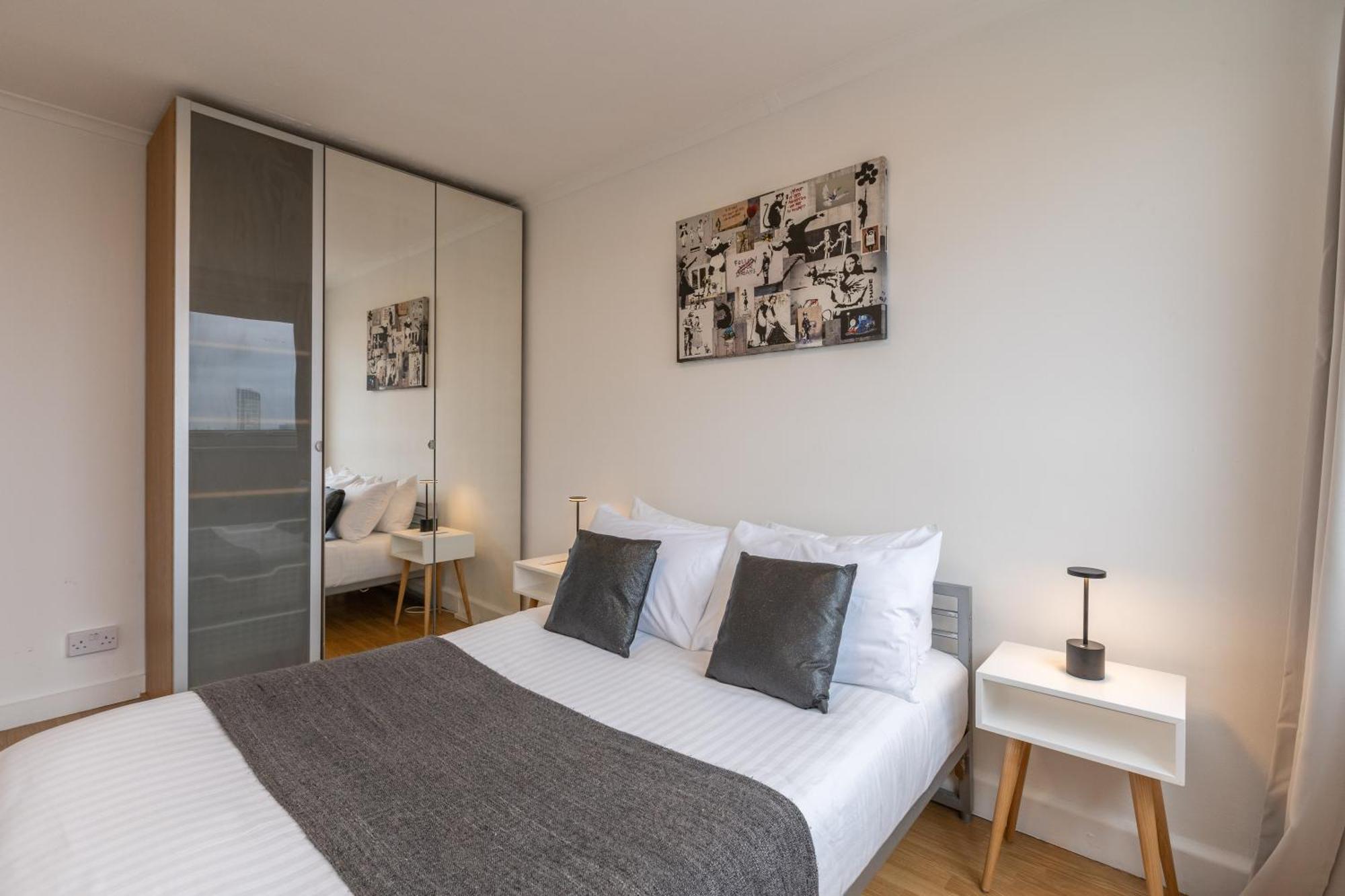 City View Apartments - Bow Лондон Экстерьер фото
